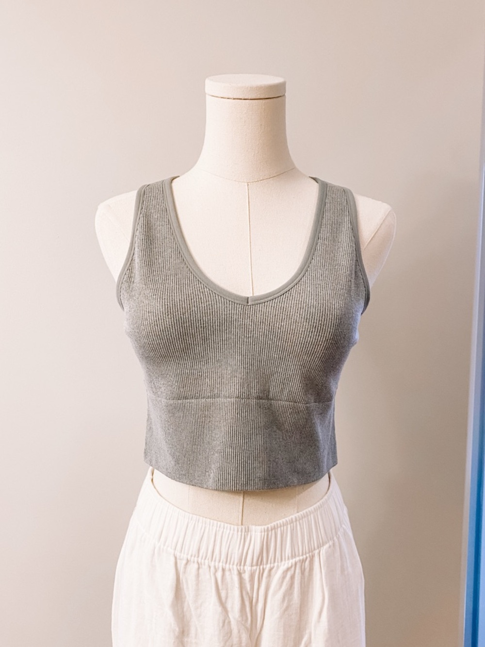 90 Degree By Reflex Ribbed Scoop Crop Tank - Gray Green